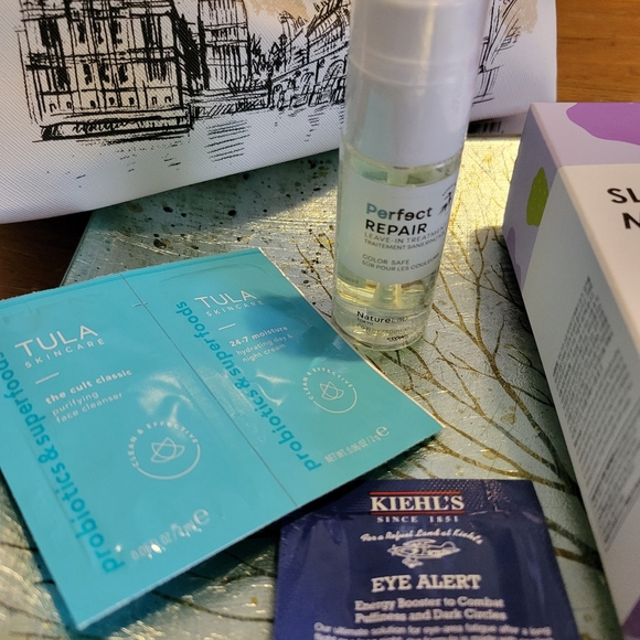 Weekend Beauty💕 bundle - Picture 4 of 5